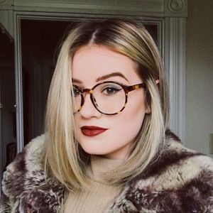 Meet your Posher, Emma